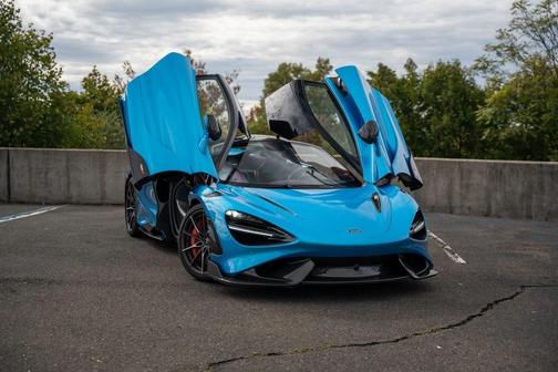 2021 McLaren 765LT Coupe