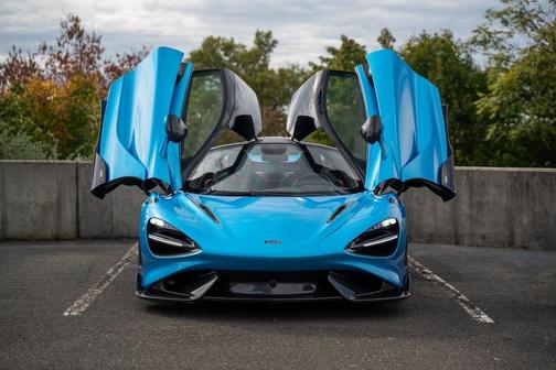 2021 McLaren 765LT Coupe