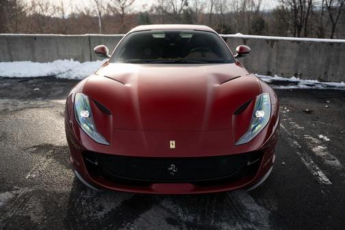 2022 Ferrari 812 GTS Base