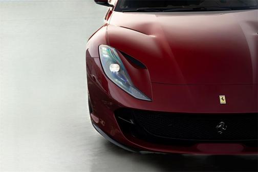 2022 Ferrari 812 GTS Base