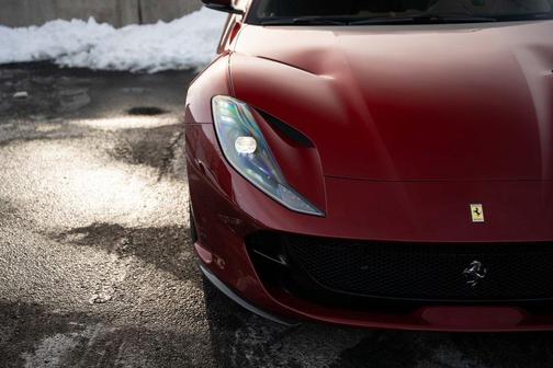 2022 Ferrari 812 GTS Base