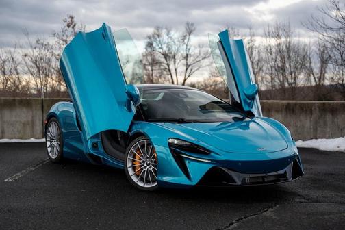 2025 McLaren Artura Vision