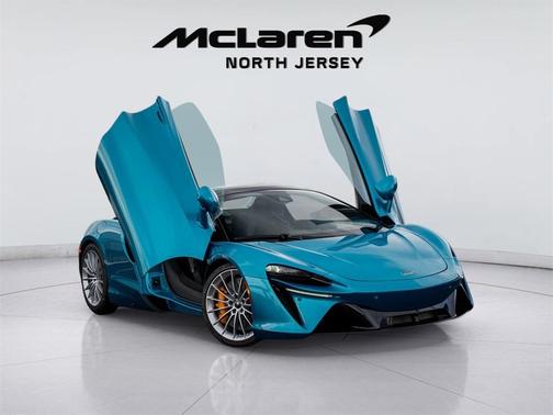 2025 McLaren Artura Vision