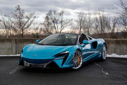 2025 McLaren Artura Vision