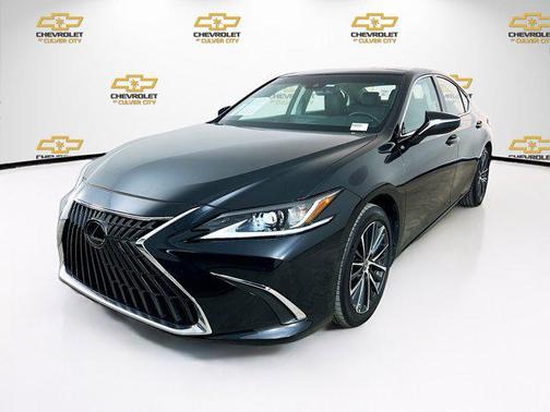 2022 Lexus ES 350 Base