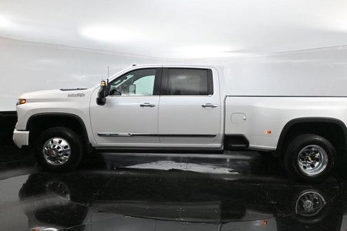 2025 Chevrolet Silverado 3500 High Country