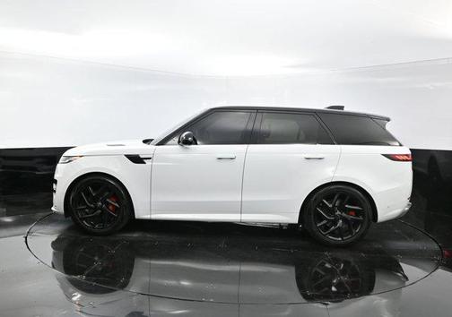 2023 Land Rover Range Rover Sport SE