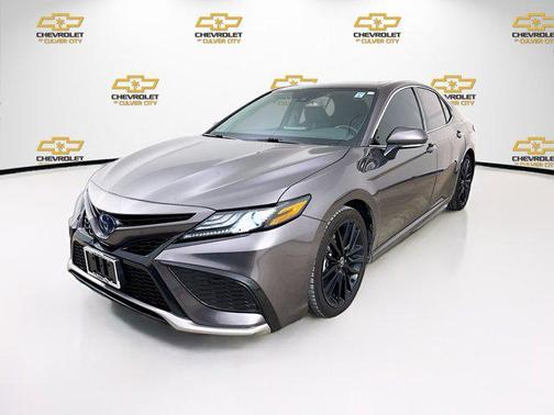 2024 Toyota Camry Hybrid SE