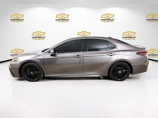 2024 Toyota Camry Hybrid SE