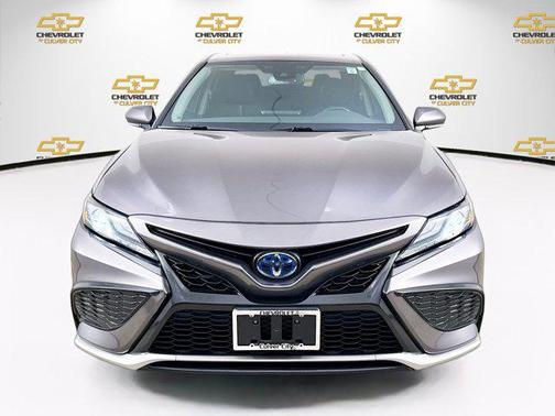 2024 Toyota Camry Hybrid SE