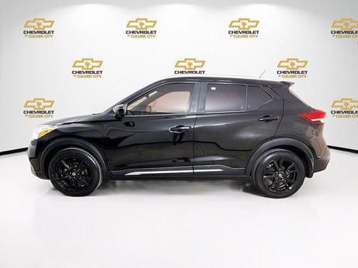 2020 Nissan Kicks SR