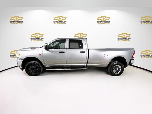 2024 RAM 3500 Tradesman Crew Cab 4x4 8' Box