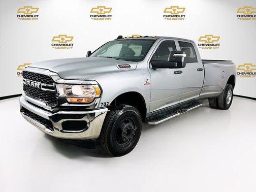 2024 RAM 3500 Tradesman Crew Cab 4x4 8' Box