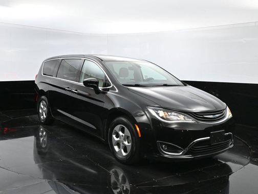 2018 Chrysler Pacifica Hybrid Touring Plus