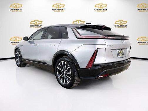 2024 Cadillac LYRIQ Sport