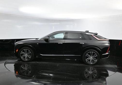 2024 Cadillac LYRIQ Luxury w/1SD