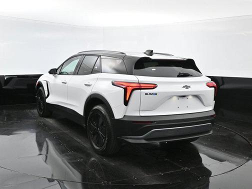 2025 Chevrolet Blazer EV AWD LT