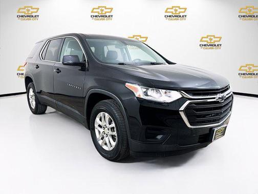 Mosaic Black Metallic 2020 Chevrolet Traverse LS