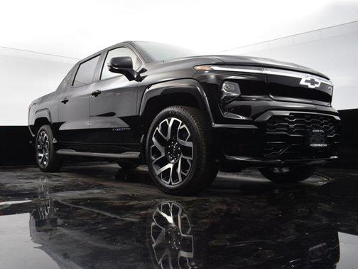 2025 Chevrolet Silverado EV RST