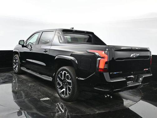 2025 Chevrolet Silverado EV RST