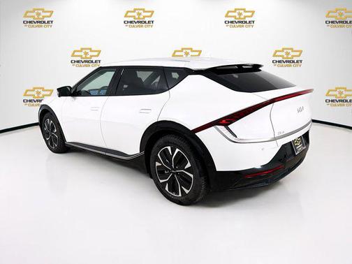 2022 Kia EV6 Wind