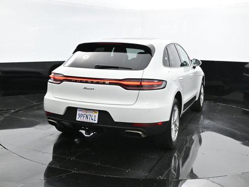 2020 Porsche Macan Base