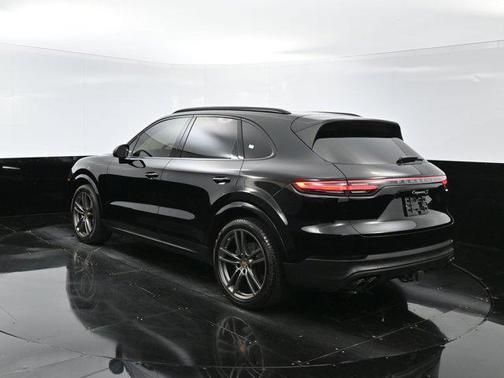 2022 Porsche Cayenne Platinum Edition