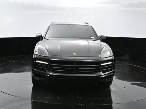 2022 Porsche Cayenne Platinum Edition