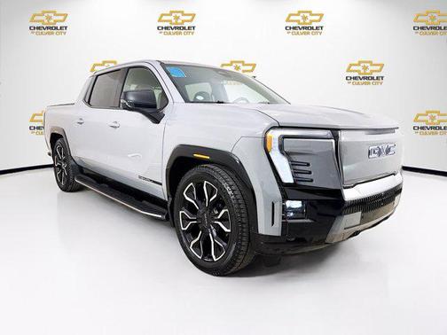 2024 GMC Sierra EV Denali Edition 1