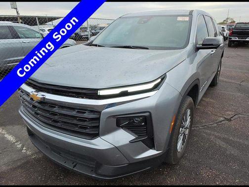 2024 Chevrolet Traverse LS