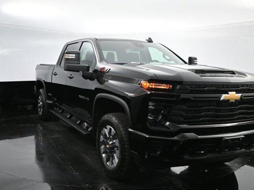 2025 Chevrolet Silverado 2500 Custom