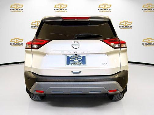 Brilliant Silver Metallic 2023 Nissan Rogue SV