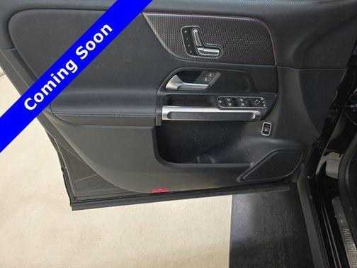 2023 Mercedes-Benz EQB 300 4MATIC