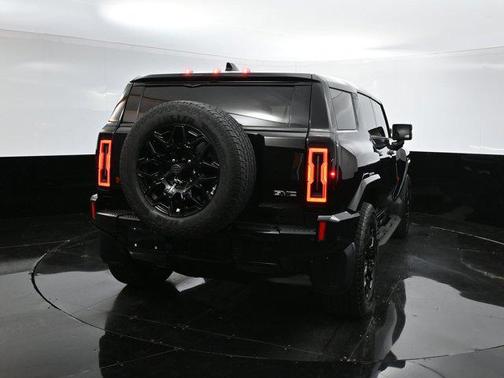 2024 GMC HUMMER EV SUV 2X