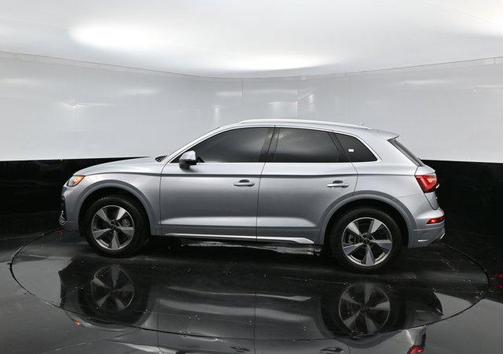 2022 Audi Q5 40 Premium Plus
