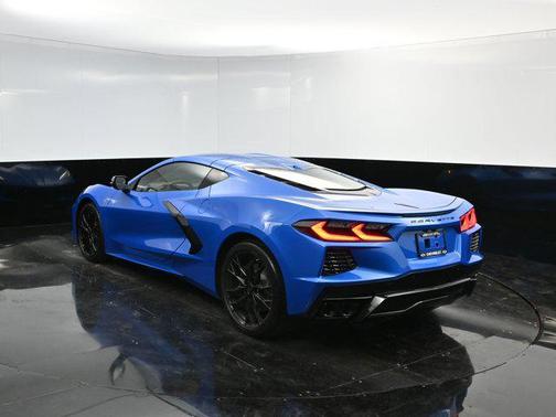 2025 Chevrolet Corvette Stingray w/1LT