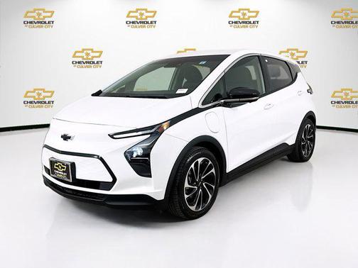 Summit White 2022 Chevrolet Bolt EV FWD 2LT