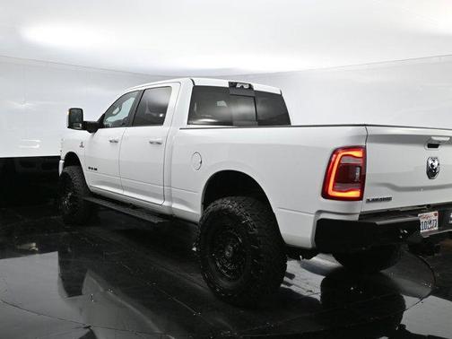 2023 RAM 2500 Laramie Crew Cab 4x4 6'4' Box