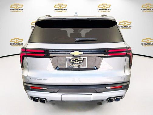Sterling Gray Metallic 2024 Chevrolet Traverse LT