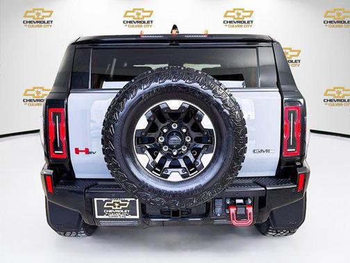 2024 GMC HUMMER EV SUV 2X