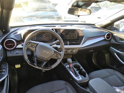 Sterling Gray Metallic 2024 Chevrolet Trax FWD 1RS