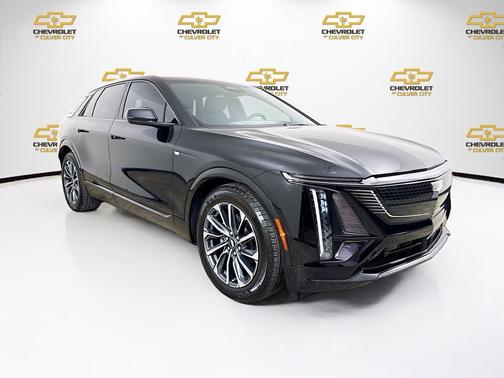 Stellar Black Metallic 2024 Cadillac LYRIQ Sport