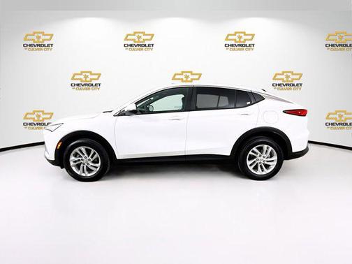 Summit White 2024 Buick Envista Preferred FWD