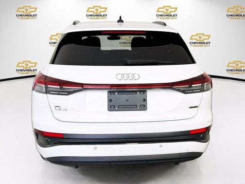 2024 Audi Q4 e-tron Premium 50 quattro