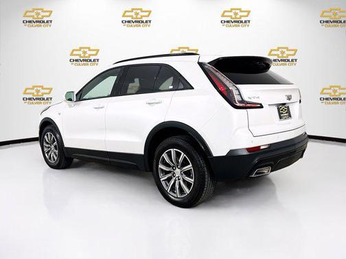 Crystal White Tricoat 2020 Cadillac XT4 Sport