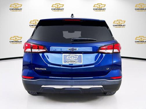 Blue Glow Metallic 2023 Chevrolet Equinox 1LT