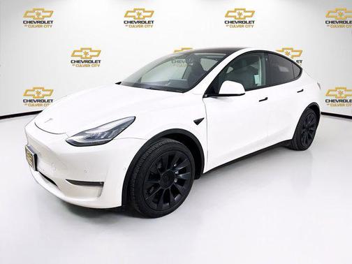 2021 Tesla Model Y Standard Range Rear-Wheel Drive