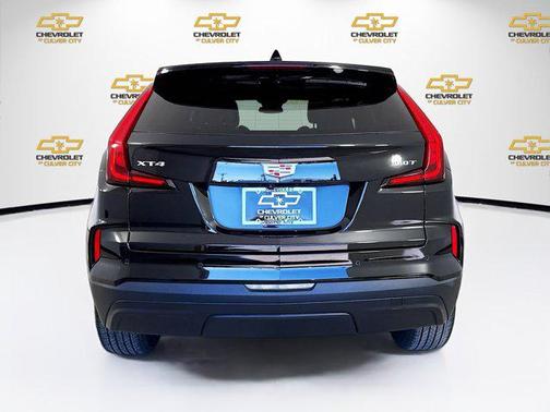 2024 Cadillac XT4 Luxury