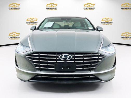 2022 Hyundai SONATA Hybrid Limited