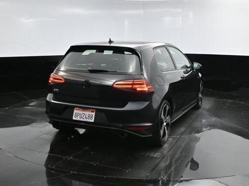2015 Volkswagen Golf GTI 2.0T S 4-Door